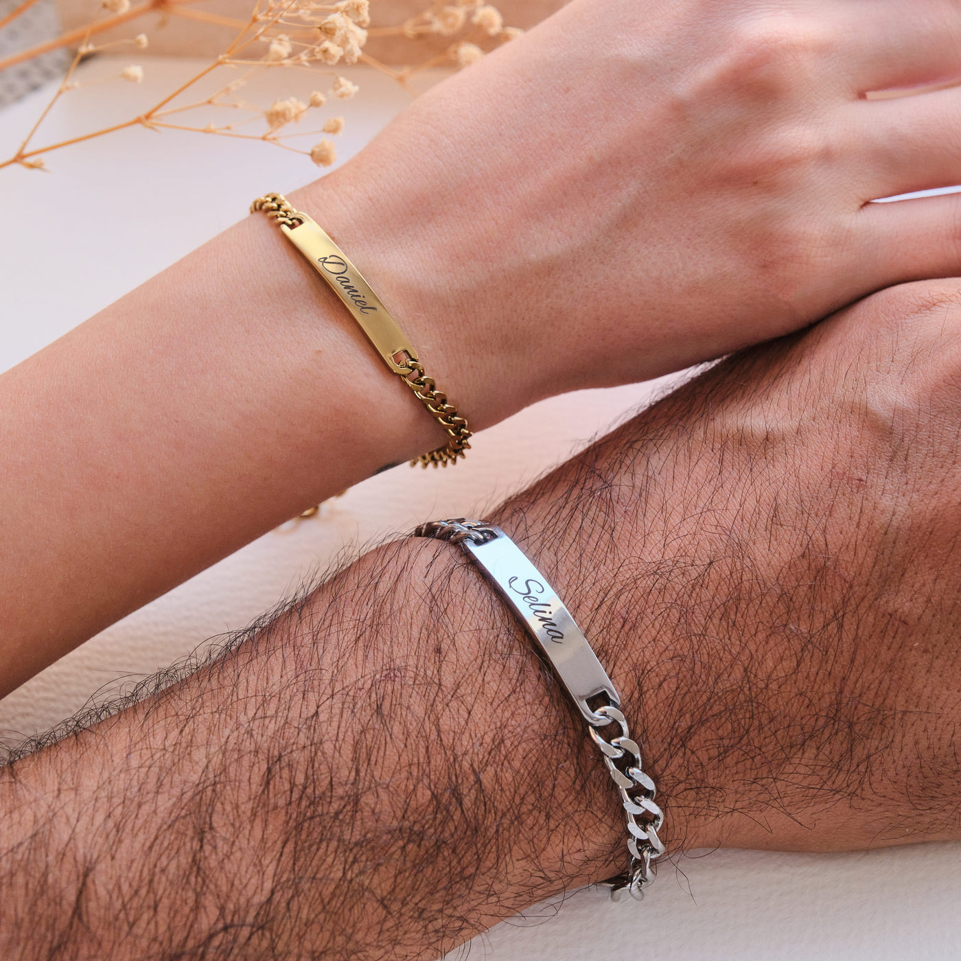 Partnerarmband mit Gravur