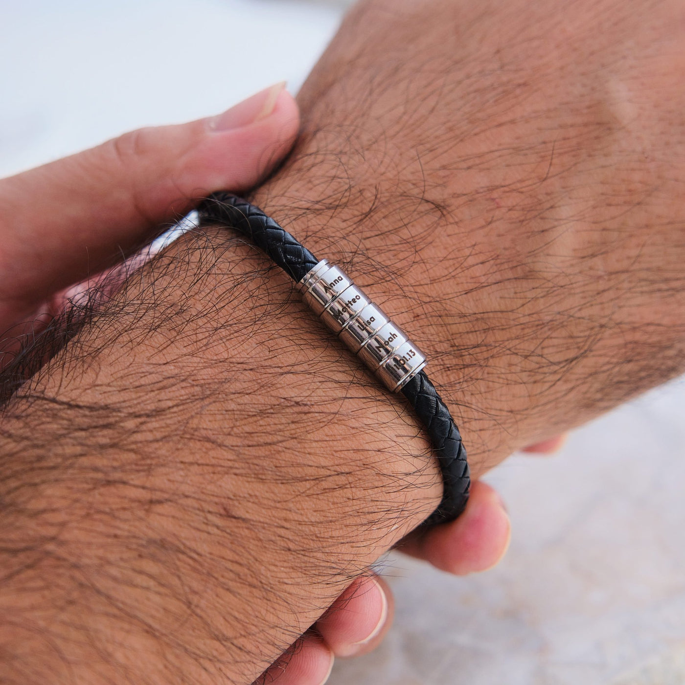 Leder Ringarmband mit bis zu 5 Gravuren - OTANTO