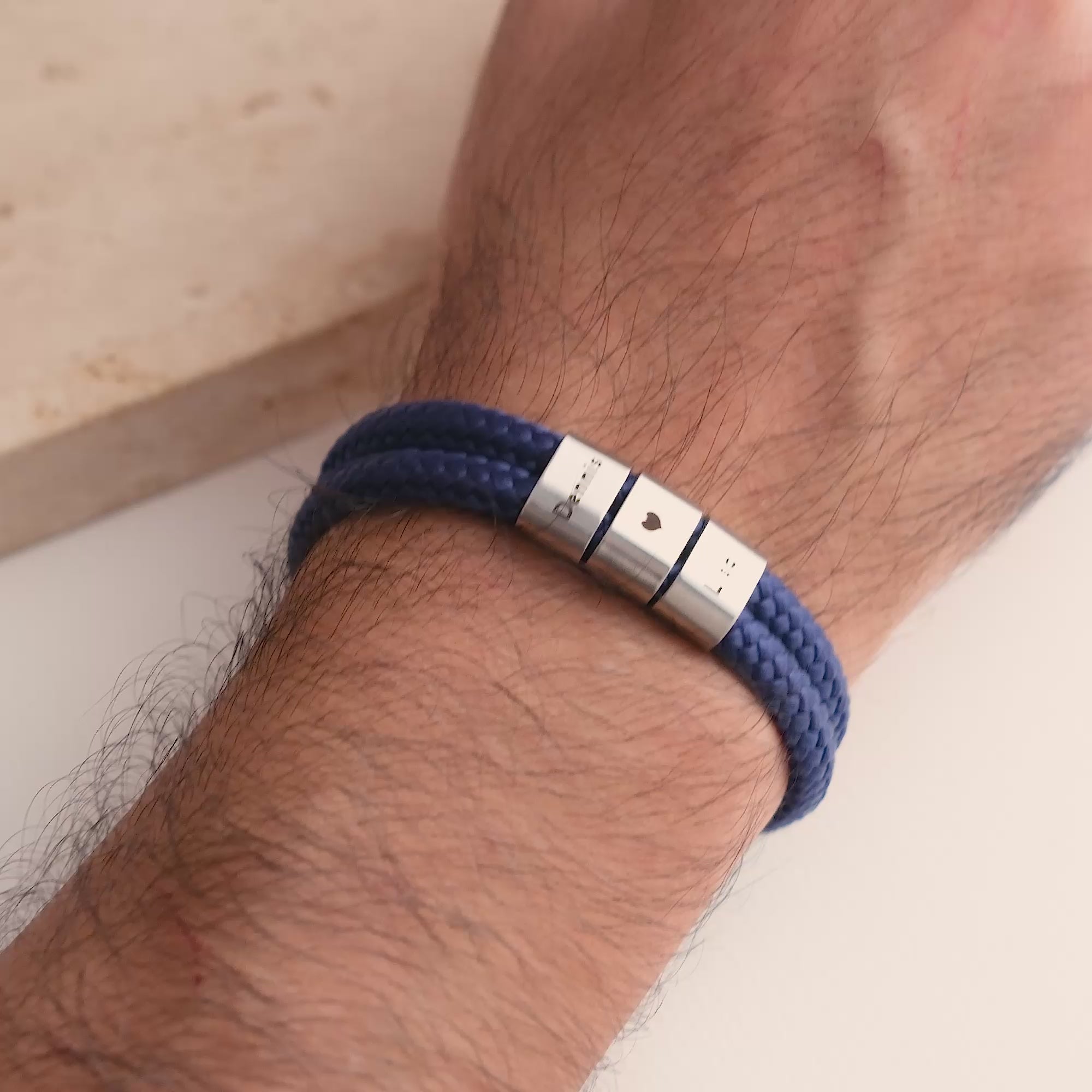 Blau Segeltau Armband mit Ringgravur