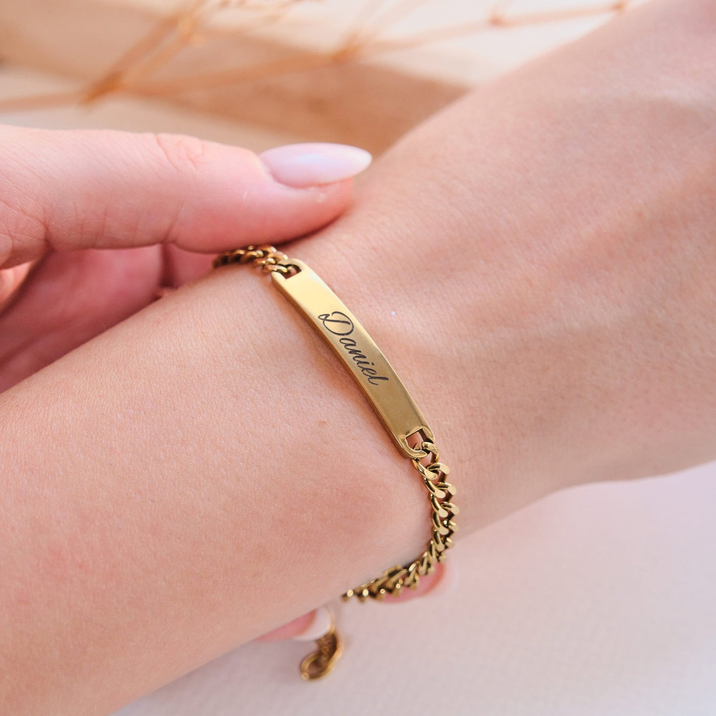 Schwarz Gold Partnerarmband mit Gravur - OTANTO